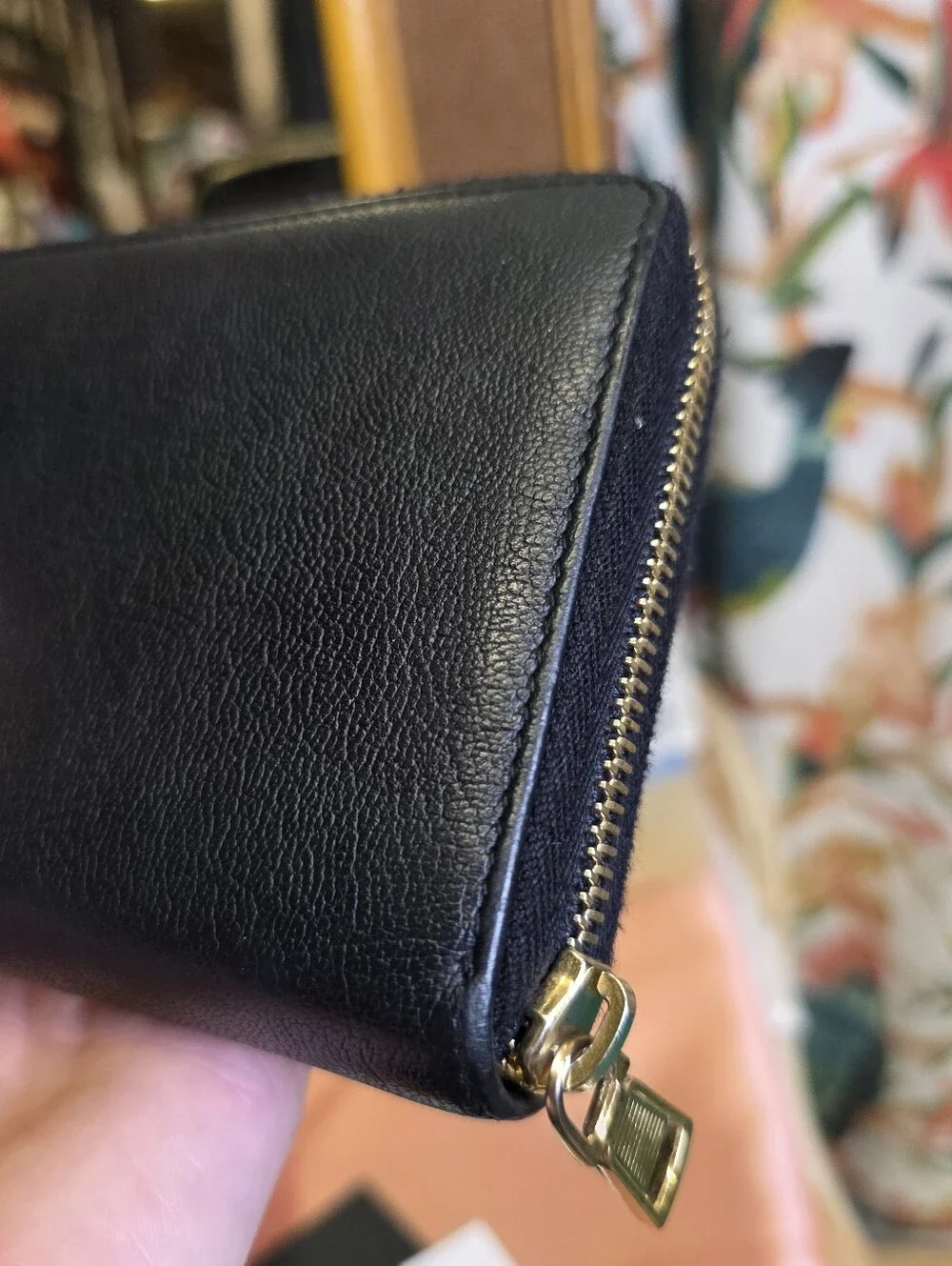 YSL Ives Saint Laurent Black Zippy Wallet - Picture 17 of 17